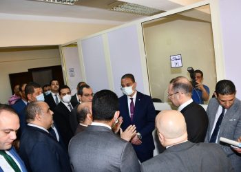 افتتاح مقر جديد للشهر العقاري والتوثيق بجامعة الفيوم