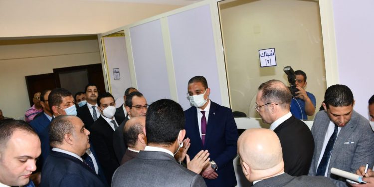 افتتاح مقر جديد للشهر العقاري والتوثيق بجامعة الفيوم