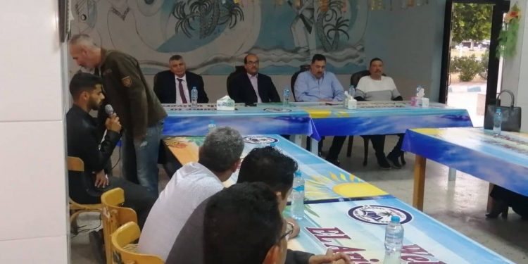 رئيس جامعة العريش يشارك الطلاب في حفل إفطار جماعي بالمدينة الجامعية