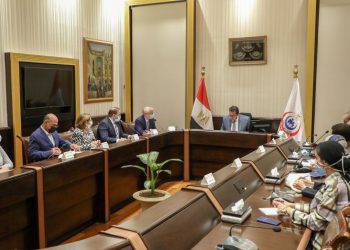 الصحة تبحث التعاون مع شركة «El sevier» في توظيف البحث العلمي لخدمة القطاع الصحي