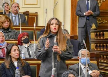 برلمانية تطالب بمراعاة تعيين الأخصائيين الاجتماعيين والنفسيين بتعينات الـ30 ألف معلم