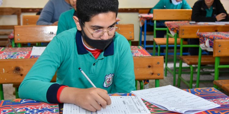 تعليم بورسعيد: 12624 طالب حضروا امتحان الإعدادية التدريبي بنسبة 86 %