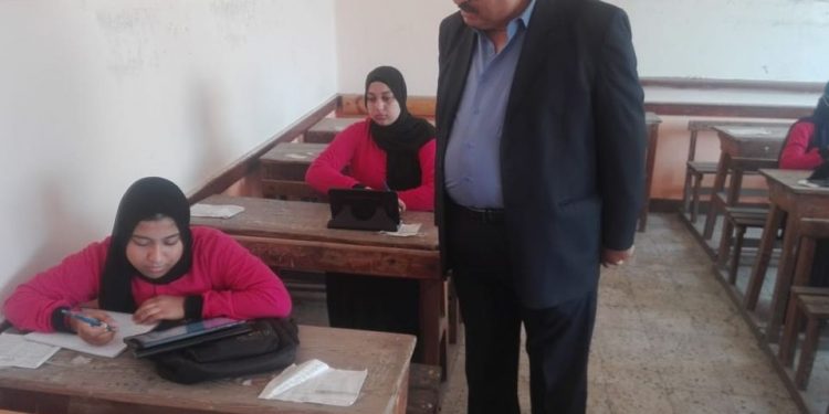 مناشدة عاجلة من أمهات مصر لوزير التعليم بشأن كراسة المفاهيم لغلق باب الجدل