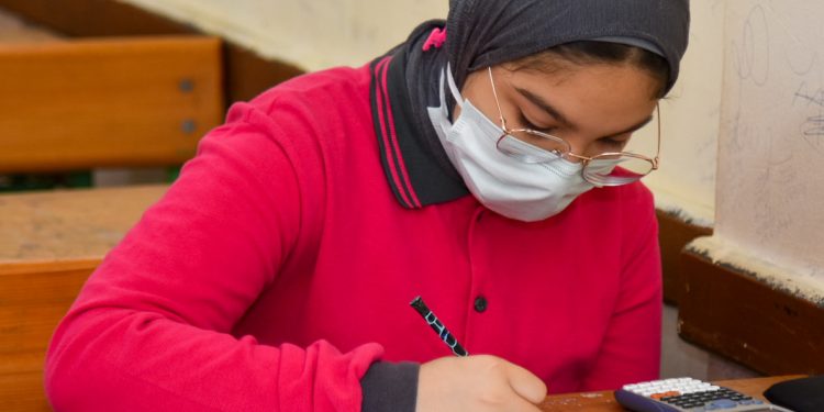 الثانوية العامة.. خبير يقدم 10 نصائح للحصول على الدرجات النهائية في علم النفس والاجتماع