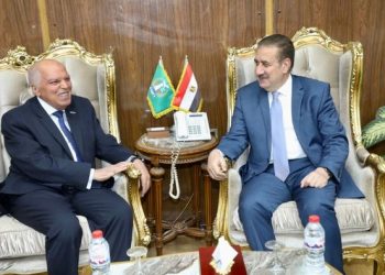 نقيب المعلمين: القيادة السياسية مهتمة بتطوير المنظومة التعليمية وتحسين مناخ التعليم