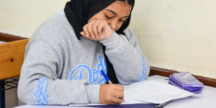 أدمن إلغاء التراكمية: وضع المواد خارج المجموع في جدول الثانوية العامة 2022 خاطئ