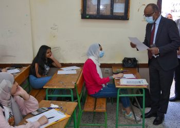 أمهات مصر: تباين في الآراء حول "اللغة العربية"  للأول الثانوي.. ومطالبات بالدخول بورقة بيضاء