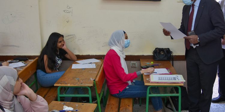 أمهات مصر: تباين في الآراء حول "اللغة العربية"  للأول الثانوي.. ومطالبات بالدخول بورقة بيضاء