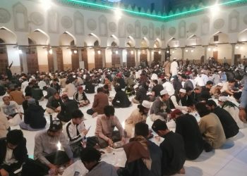 وكيل الأزهر يشارك في إفطار جماعي لألف طالب وافد بالجامع الأزهر