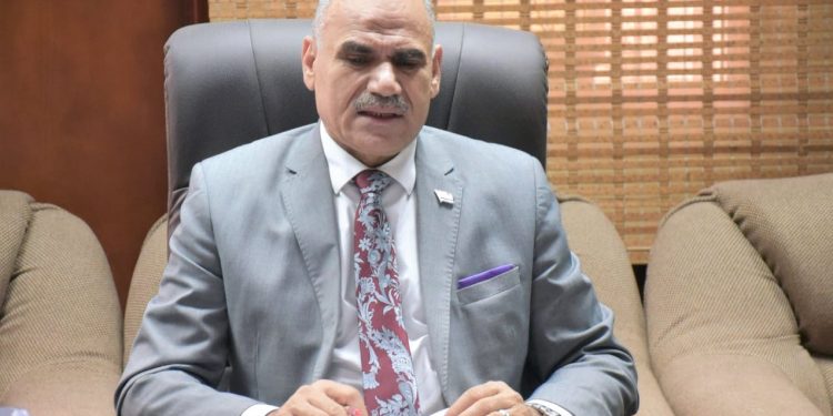 الدكتور محمد محجوب عزوز، رئيس جامعة الفيوم