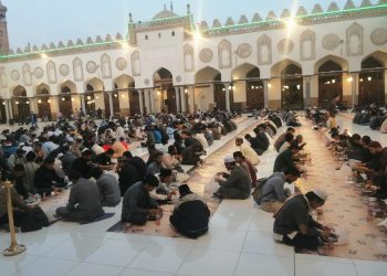 مدير عام الجامع الأزهر: نستقبل ألف طالب يوميًّا للإفطار خلال شهر رمضان المبارك