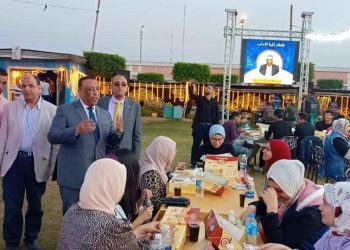 احتفالًا بيوبيلها الذهبى..آداب طنطا تنظم إفطارًا جماعيًا لـ400 شخص