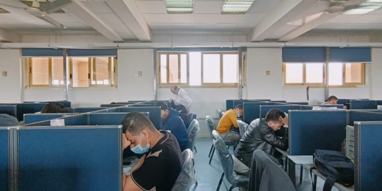 موقف الطلاب العائدين من أوكرانيا الراسبين في امتحانات تحديد المستوى