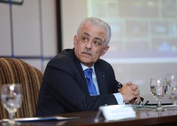 بسبب التابلت.. شوقي يعلق على مطالبات محاسبته بتهمة إهدار المال العام