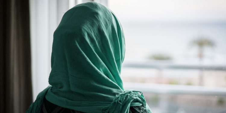 ما حكم صيام وصلاة غير المحجبة.. الإفتاء تجيب