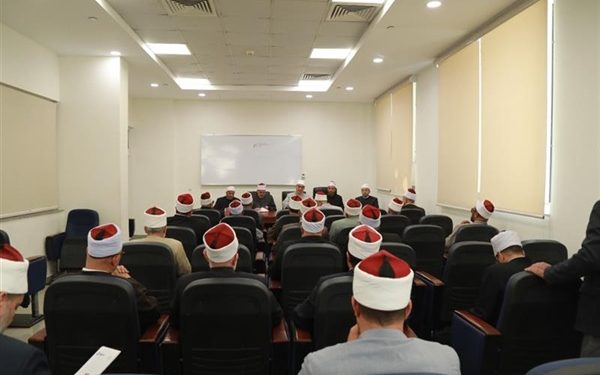 أمين البحوث الإسلامية رسالتكم ينبغي أن تكون قوية وفاعلة في دعم التسامح ومواجهة السلوكيات المنحرفة خلال لقائه بمديري وعظ الجمهورية