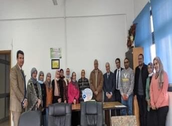 دعم مشروع إنشاء مركز الابتكار بصيدلة قناة السويس بمليون جنيه