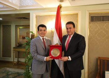 وزير التعليم العالي يبحث تعزيز التعاون مع المدير العام لمُنظمة الإيسيسكو