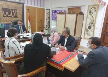 8 توصيات للتوسع في التعليم المزدوج بمحافظة الجيزة