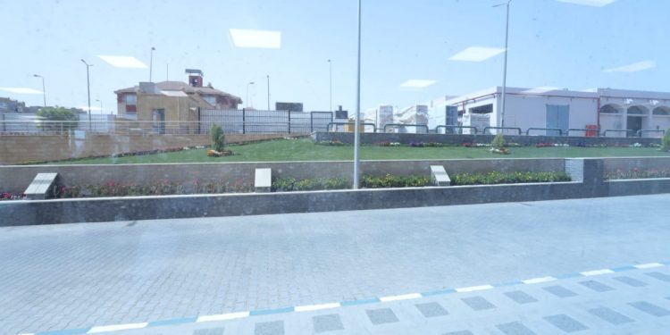 وزير التعليم العالي يتفقد أعمال التطوير بمستشفى الثدي