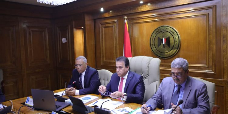 وزير التعليم العالي يرأس اجتماع هيئة تمويل العلوم والتكنولوجيا