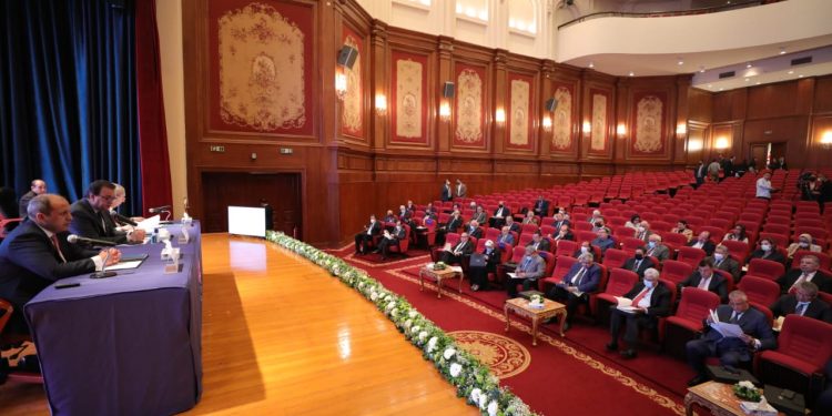 وزير التعليم العالي يرأس الاجتماع المُشترك لمجلسي الجامعات الخاصة والأهلية 