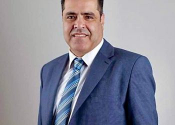 مجلس جامعة الأزهر يقدم التهنئة للدكتور أحمد ليلة برئاسة المهن الطبية للأدوية