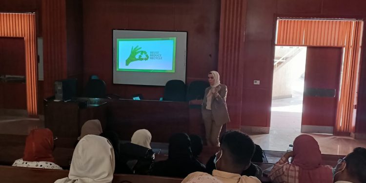 طب جامعة حلوان تنظم ندوة إعادة التدوير
