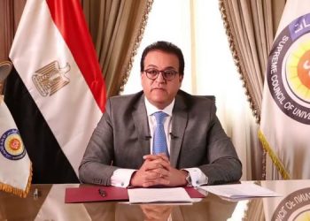 ﻿وزير التعليم العالي يصدر قرارًا بإغلاق 9 كيانات وهمية بمحافظة الشرقية