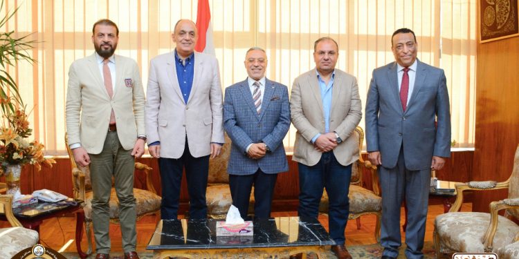 رئيس جامعة طنطا يستقبل وفد من نواب مجلسى النواب والشيوخ بالغربية