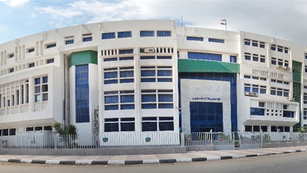 نائبة التنسيقية تثمن الخُطط البحثية لجامعة دمنهور لتحسين إنتاج القمح