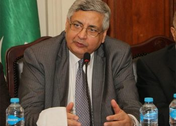 مستشار رئيس الجمهورية للشئون الصحية: تطعيم 44% من المصريين بالجرعة الأولى