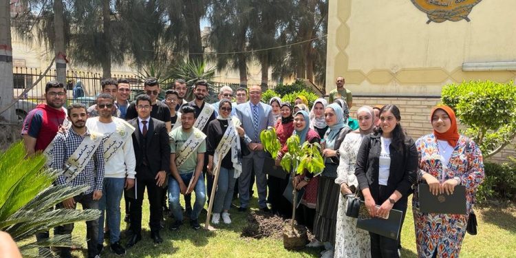 جامعة المنصورة تطلق مبادرة لزرع الاشجار