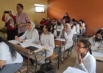  أولياء أمور مصر: نطالب بالتحقيق في تسريب امتحانات الثاني الثانوى وتوفير مسودة