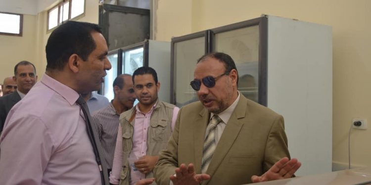 نائب رئيس جامعة الأزهر يتفقد تجهيزات معمل منتجات الألبان التابع لمركز البحوث الزراعية ومنتجاتها التابع لكلية الزراعة