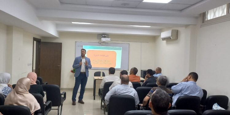 دورة تدريبية لمعلمي معاهد الأزهر لتنمية مهارات التقويم الشفوى للطلاب الوافدين