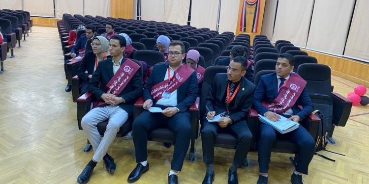 “الحوار الوطني” في التصفيات النهائية لمسابقة الطالب المثالي علي الجامعات المصرية