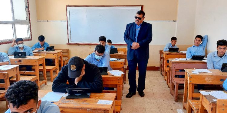 أولياء أمور مصر: صعوبة جزء الكيمياء العضوية وشكوى من عدم وضوح خرائط الجغرافيا  