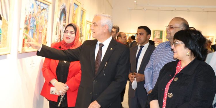 رئيس جامعة المنوفية يفتتح معرض “حواديت مصرية” للتربية النوعية بقصر الثقافة