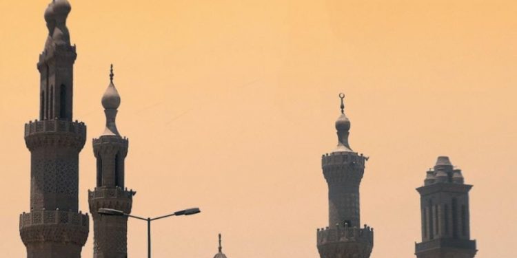 مجلة "مساجد" مشروع تخرج بإعلام الأزهر يهتم بشئون المساجد