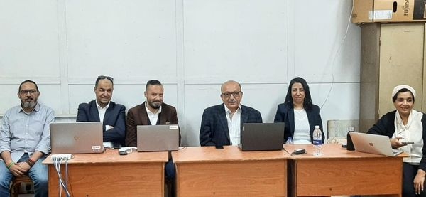 وكيل تعليم الشرقية يستقبل اللجنة المكلفة لاختيار مدرسي فريش الدولية للتكنولوجيا التطبيقية بالعاشر