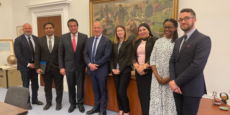 وزير التعليم العالي يزور جامعةUniversity College London ويبحث زيادة الطلاب المصريين المبعوثين