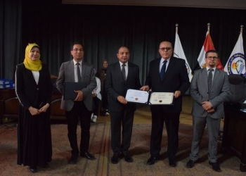 تكريم كليتي الطب والصيدلة بجامعة بني سويف لحصولهم على ضمان الجودة