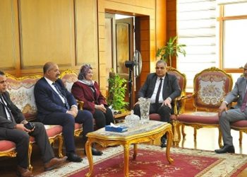 رئيس جامعة كفرالشيخ يستقبل فريق هيئة جودة التعليم