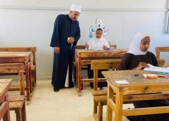 ﻿قيادات منطقة البحر الأحمر الأزهرية تواصل متابعة امتحانات النقل الأزهري