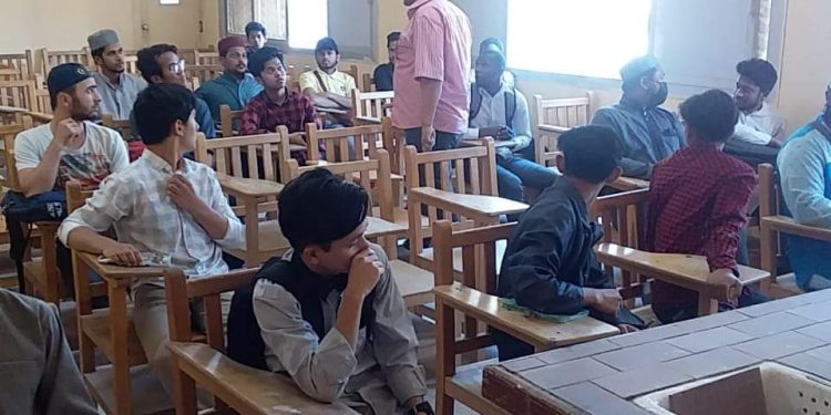 انتظام الدراسة لطلاب المستويات الجدد بمعهد الأزهر لتعليم اللغة العربية