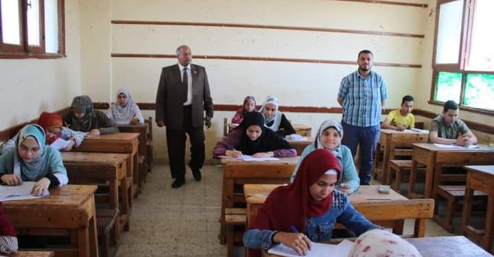 ضوابط عقد امتحانات الأول والثاني الثانوي الترم الثاني إلكترونيًا