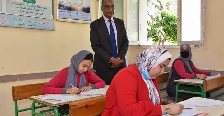 بالبابل شيت.. 3 نماذج امتحانية لطلاب الشهادة الإعدادية ببورسعيد