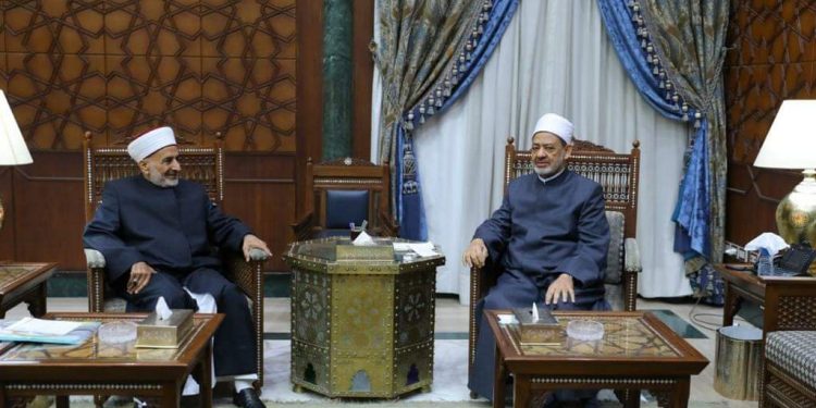 لقاء ونقاش بين شيخ الأزهر «ورابطة علماء العراق» حول دور العلماء في خدمة المجتمعات