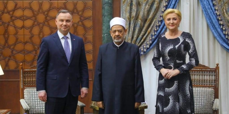 الإمام الأكبر يستعرض للرئيس البولندي جهود الأزهر في خدمة السلام العالمي